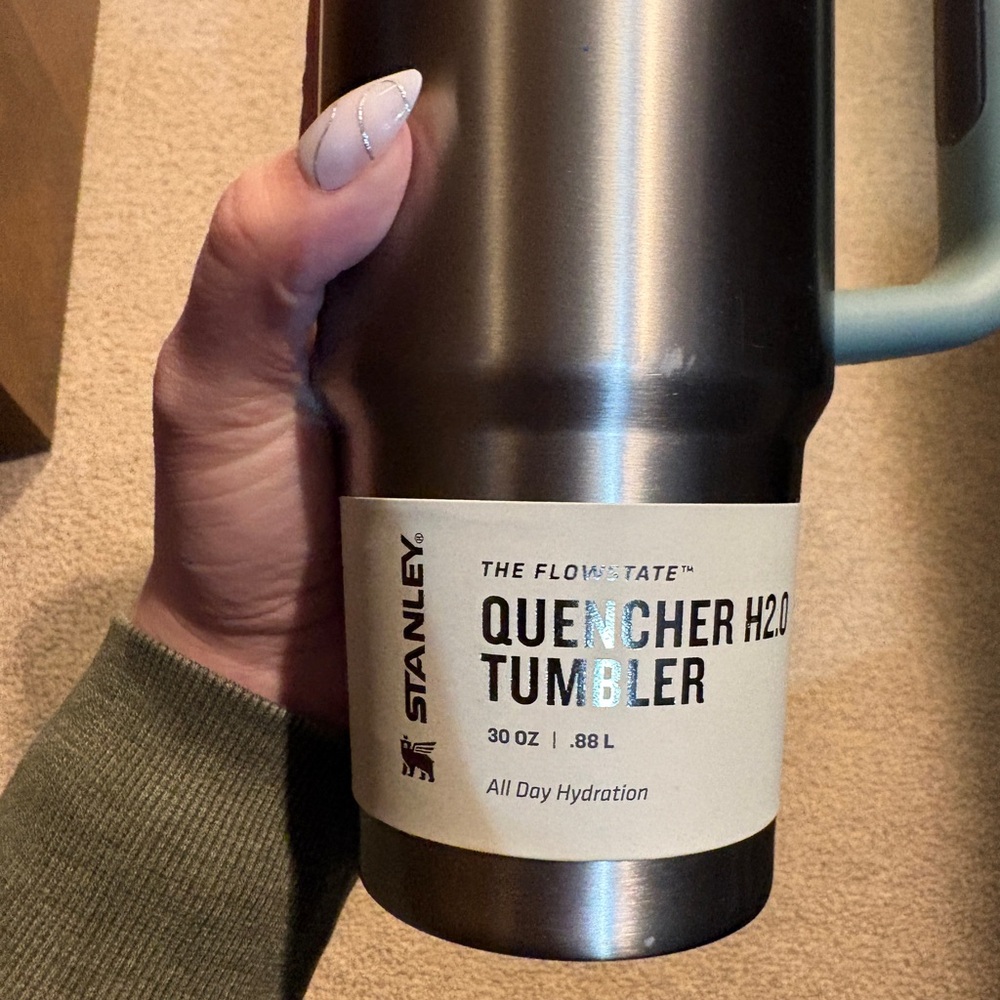 Amex branded Stanley tumbler - Picture 2 of 7